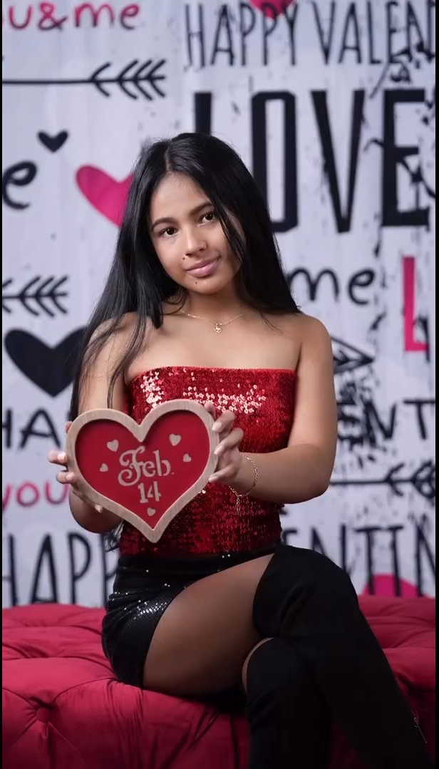 St Valentin Flèche de Cupidon Texte romantique Graffiti Mur Plancher Bois Toile de fond M12-19