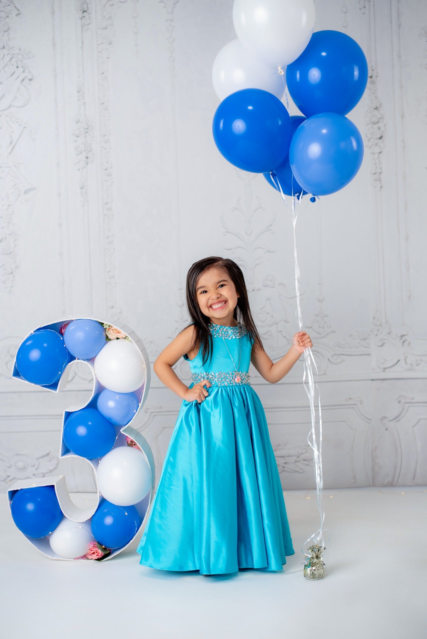 Toile de fond élégante de mur rétro blanc pour les photos D857