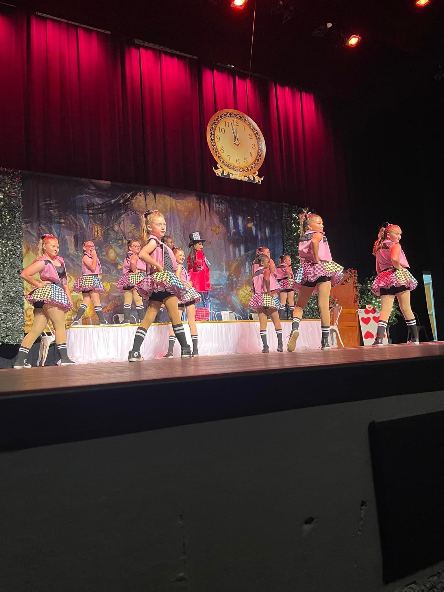 Toile de Fond Luciole Papillon Lumineux Forêt du Pays des Merveilles M6-125