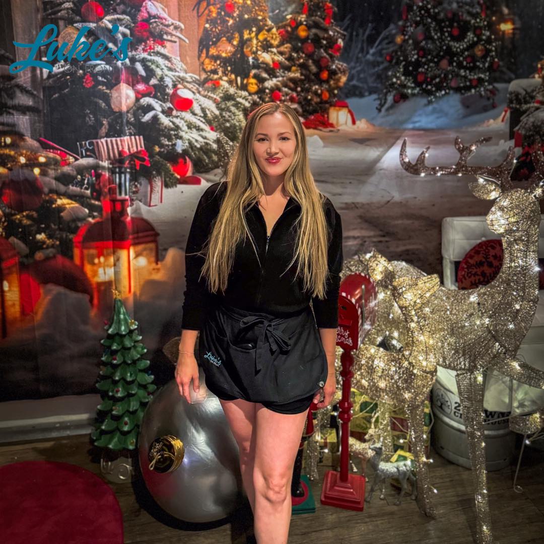 Toile de fond de Noël Allée de Village avec Arbres Décorés et Lanternes RR7-683