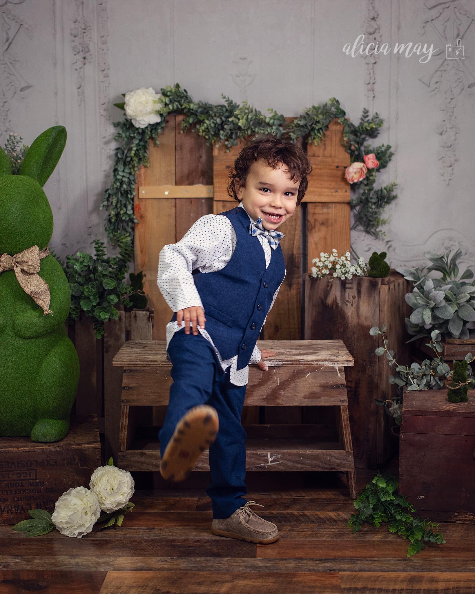 Toile de fond élégante de mur rétro blanc pour les photos D857