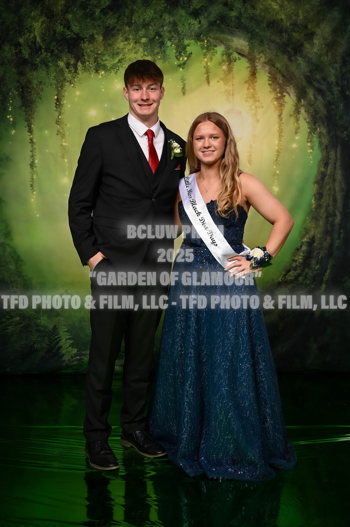 Toile de fond de bébé Toile de fond de conte de fées Fond de grotte mystérieuse J03529