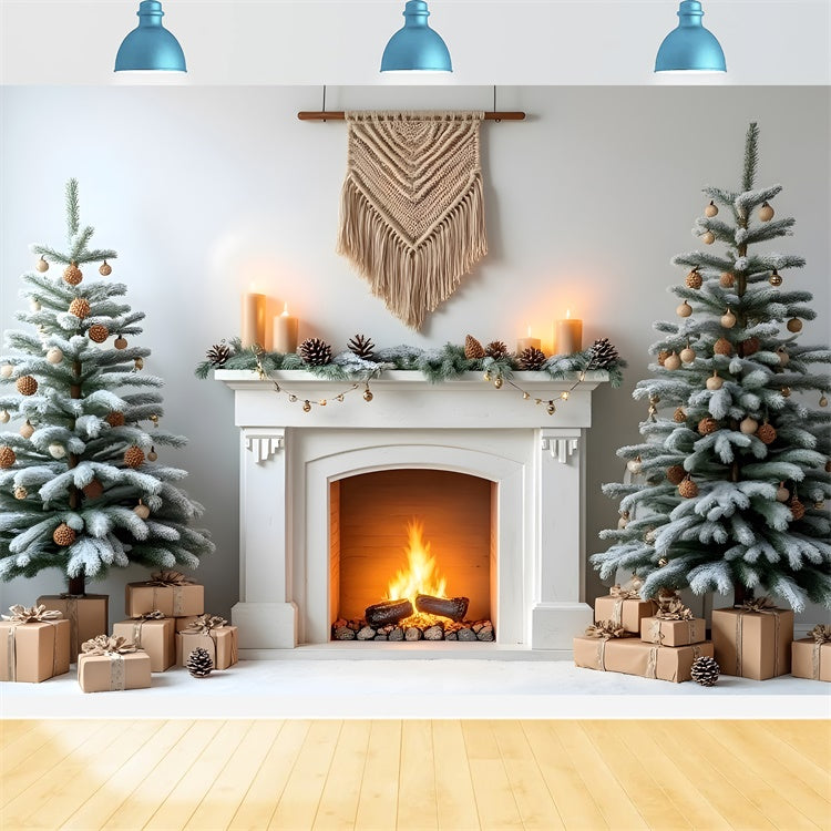 Toile de fond Noël Cheminée Rustique Pommes de Pin par Magali