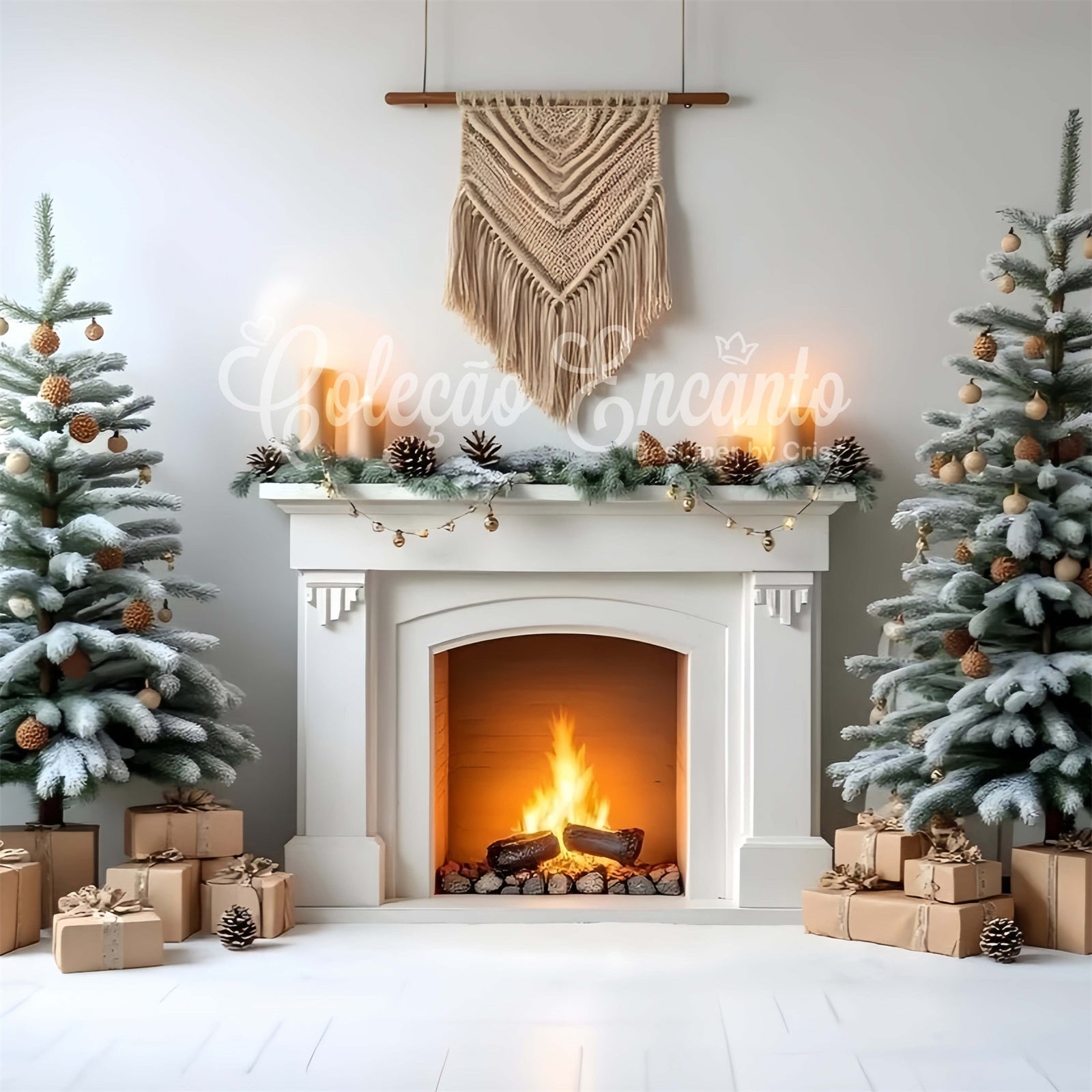 Toile de fond Noël Cheminée Rustique Pommes de Pin par Magali
