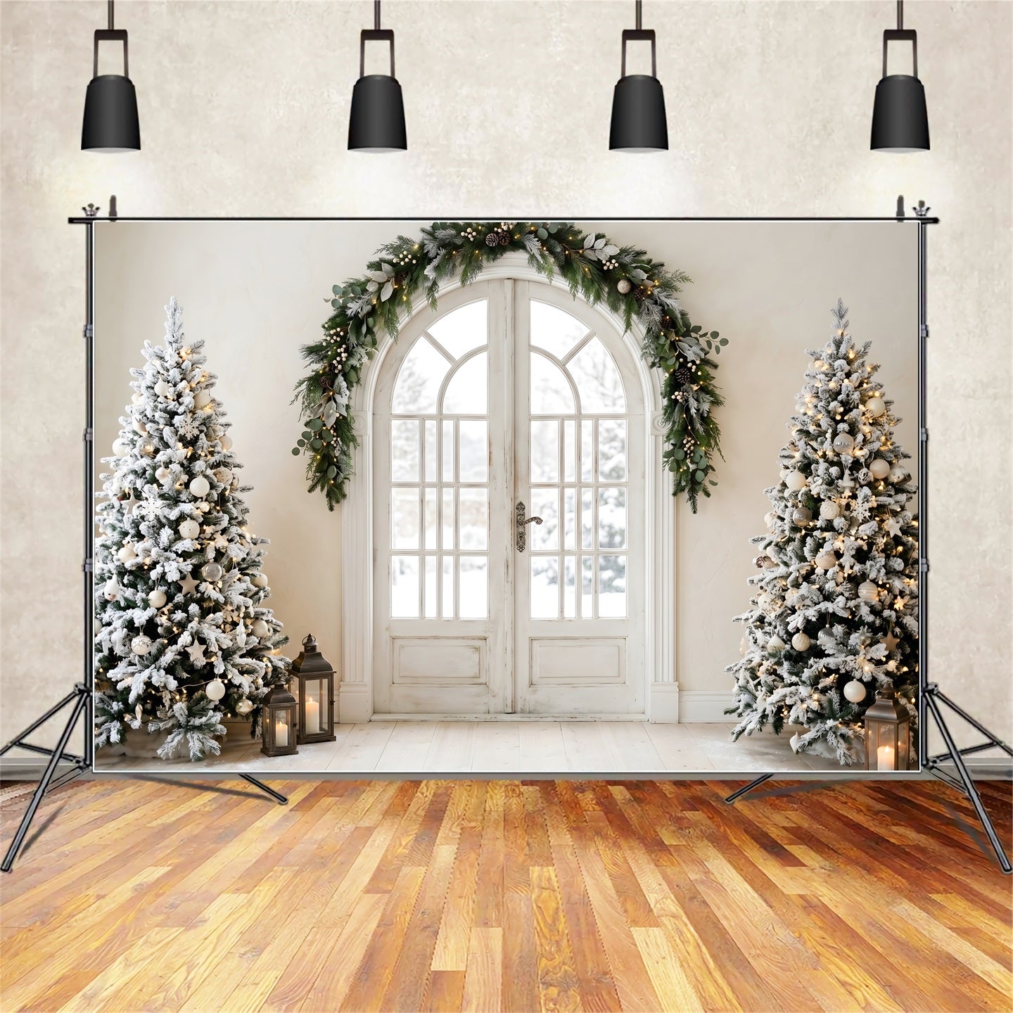 Toile de fond élégante de Noël avec porte cintrée et sapins enneigés pour photomaton CEM65-100