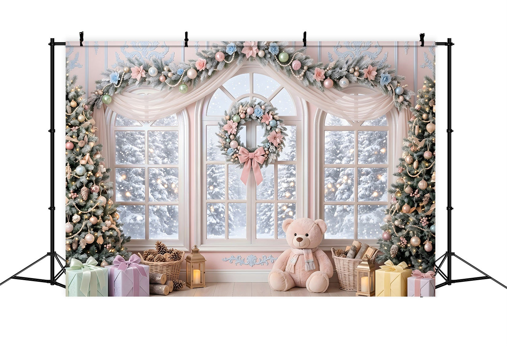 Toile de fond rose de Noël avec fenêtre fleurie pastel et ours en peluche CEM65-204