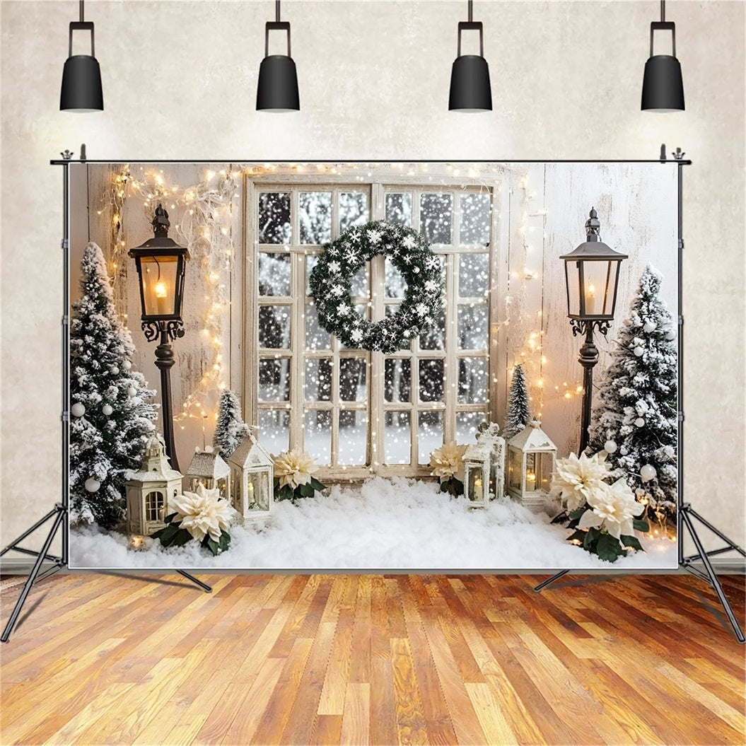 Toile de fond Noël Fenêtre Enneigée et Couronne Lumineuse Blanche GQ58-3