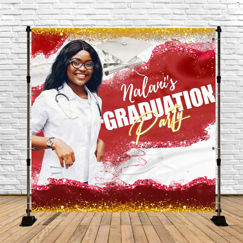 Toile de Fond de Graduation 2025 Lueur Cramoisie Personnalisée LXX6-159