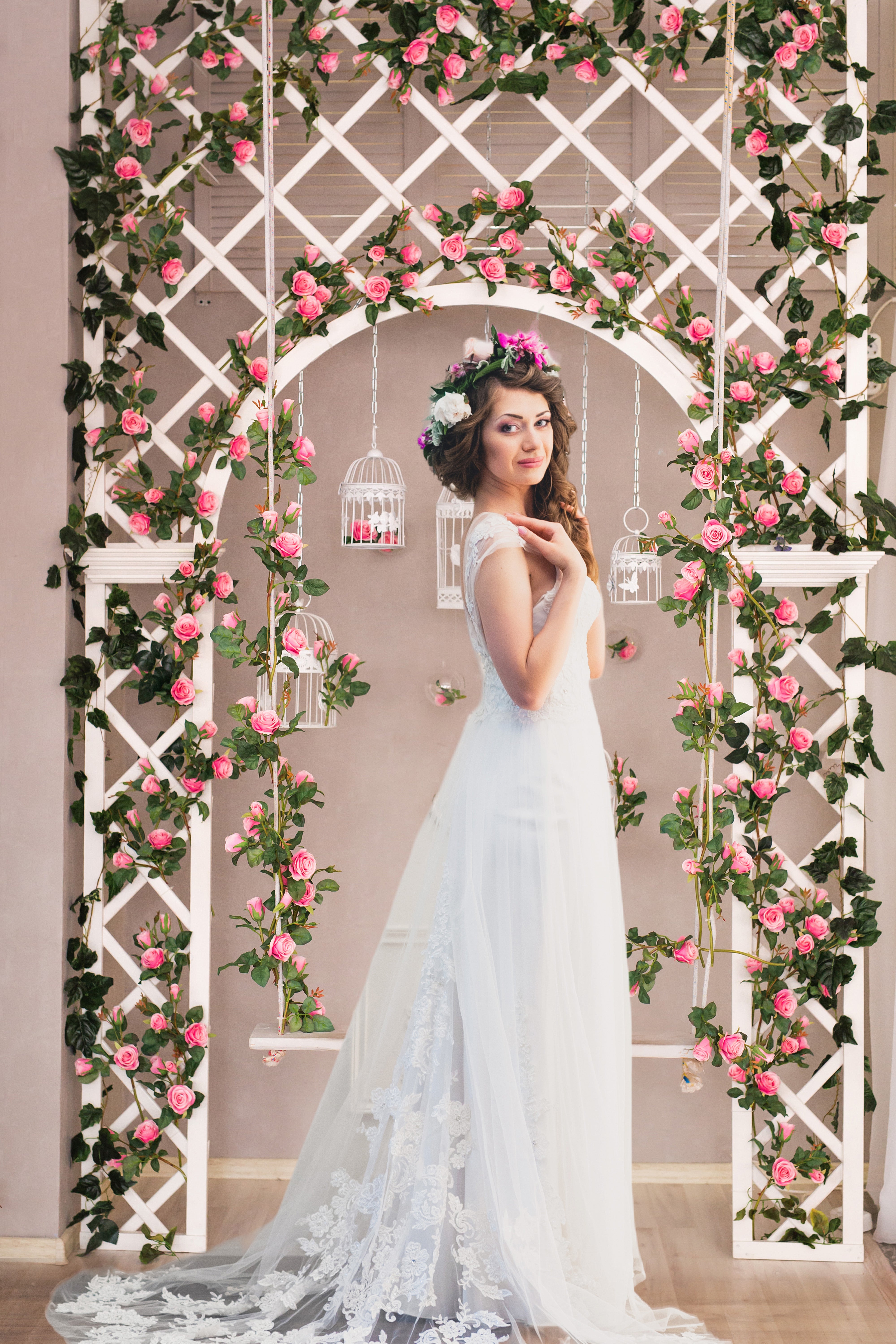 Esthero Toile de fond de cage à oiseaux sacrée avec fleur de vigne RR4-40