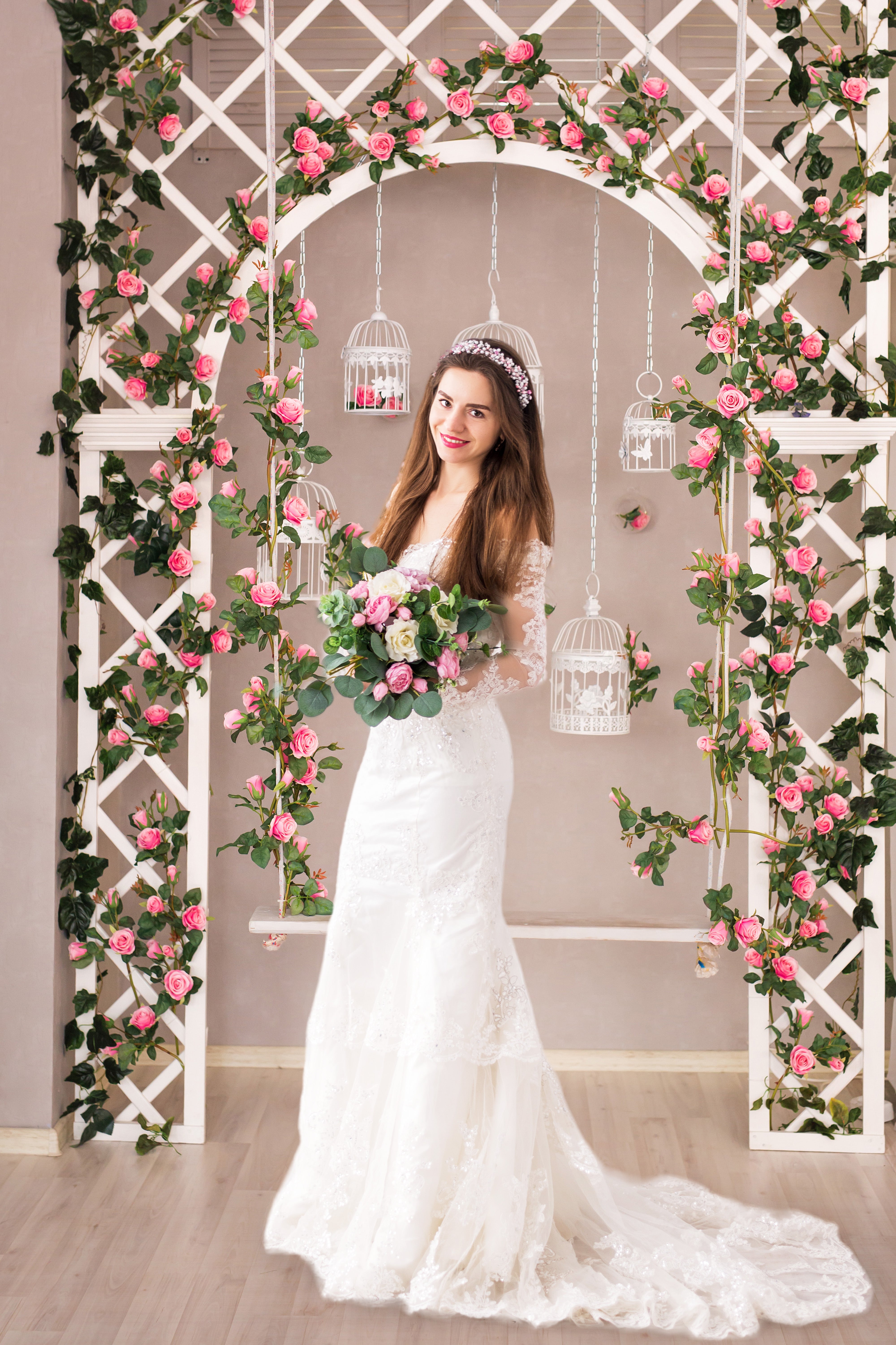 Esthero Toile de fond de cage à oiseaux sacrée avec fleur de vigne RR4-40