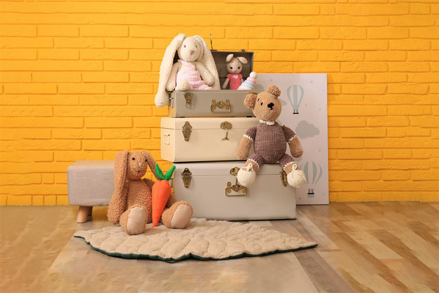 Toile de Fond Mur de Briques Jaune avec Poupée Lapin et Ours RR5-12