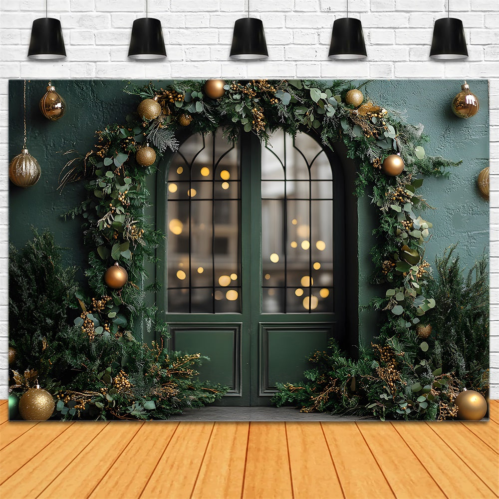Toile de Fond Porte Décorée avec Boules de Noël et Guirlande RR8-346