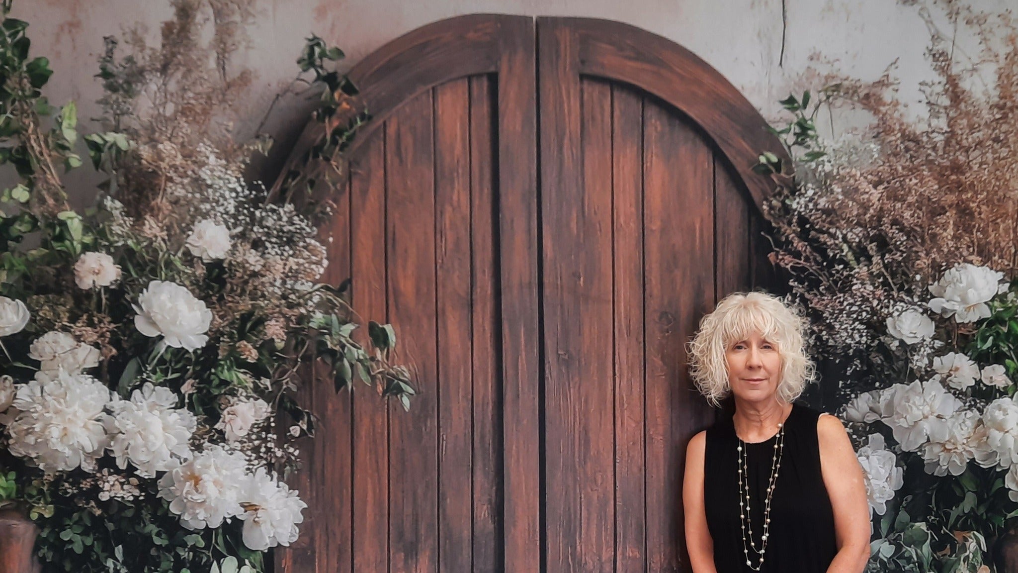 Toile de fond Printemps Porte de Fleurs Blanches Chic Boho TWW2-11