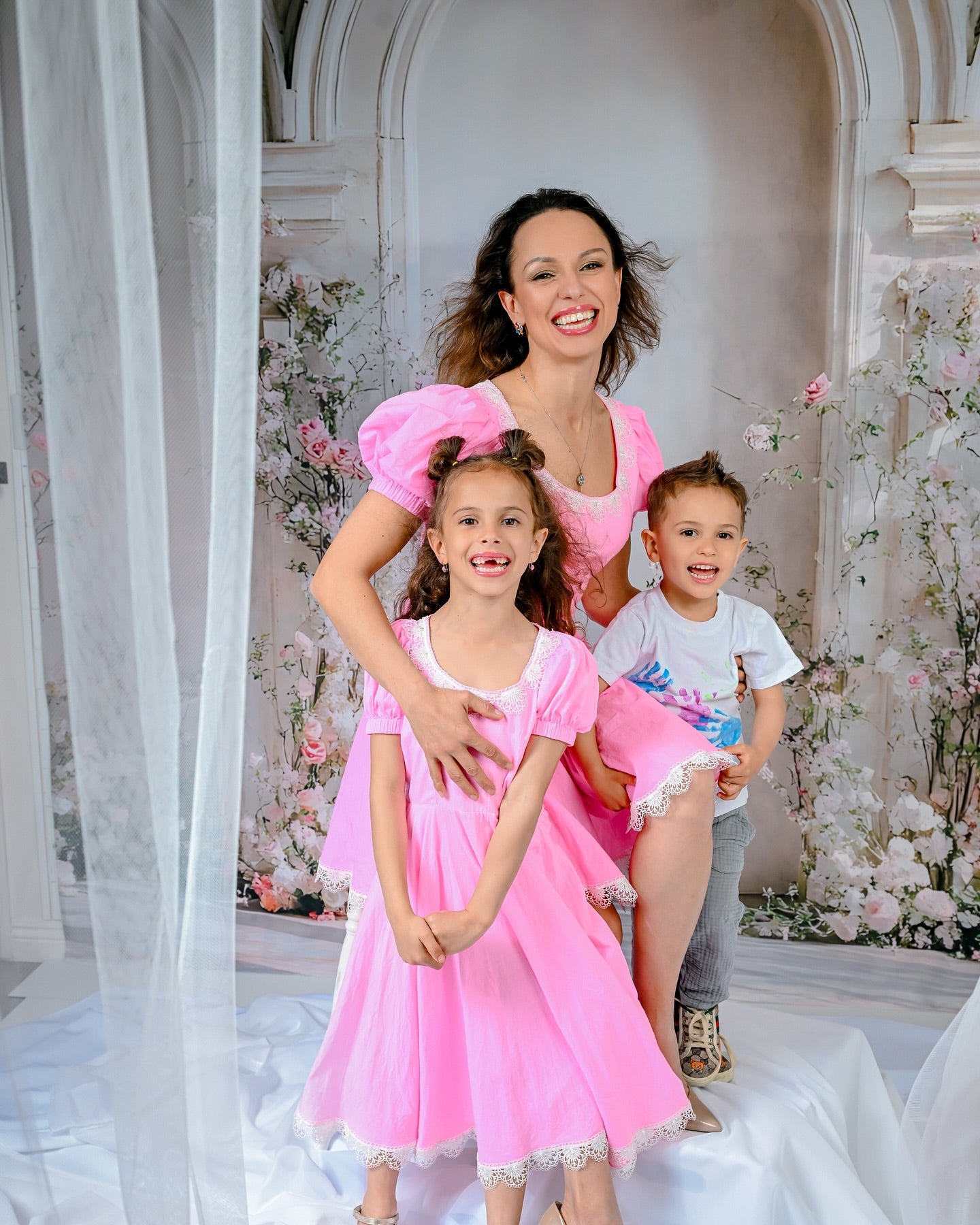 Toile de fond Fête des Mères Roses Roses Épanouies Archway GQ2-183