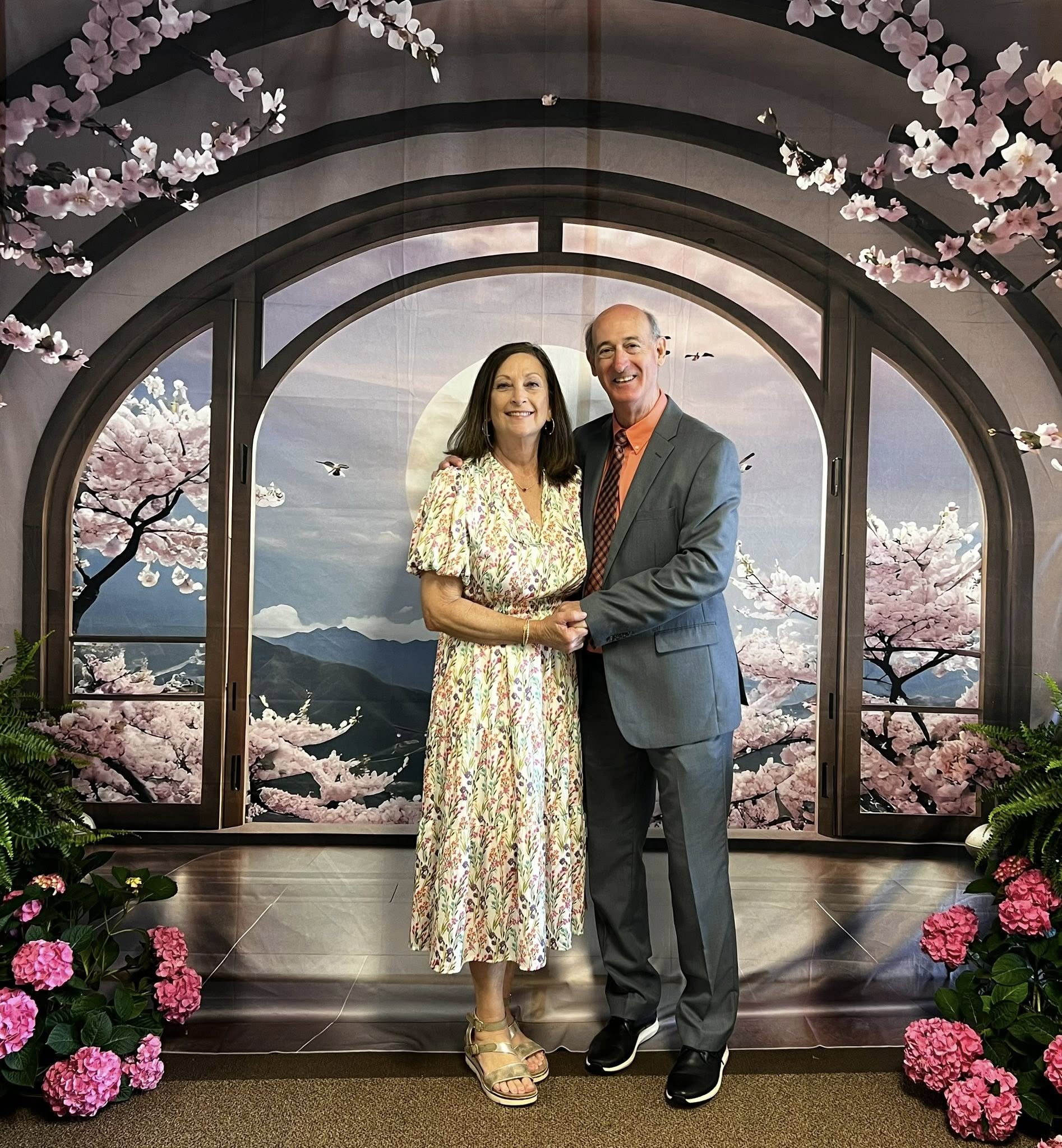 Toile de Fond Pâques Croix Fleurie Fenêtre Encadrée BRP11-322