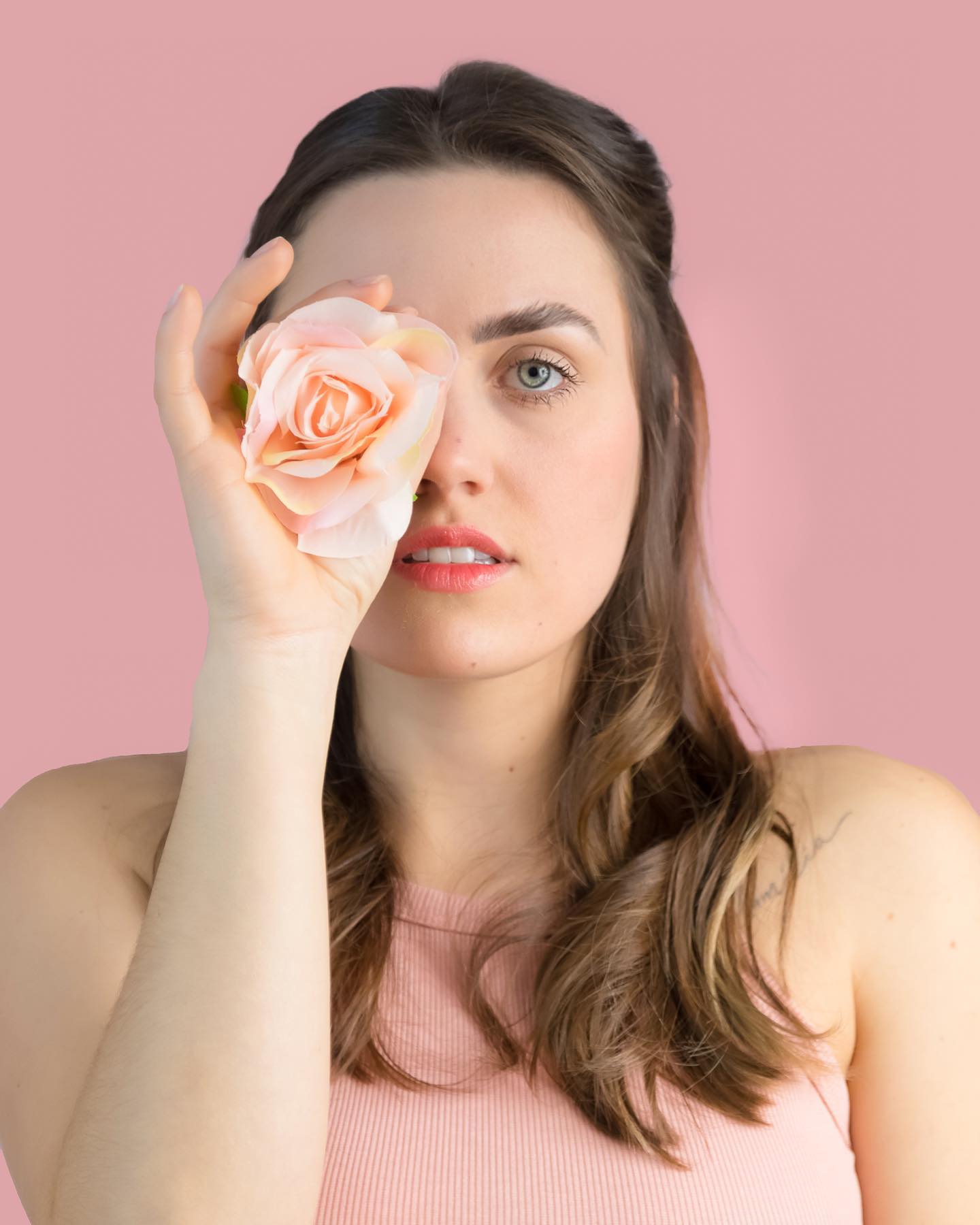 Toile de fond rose poussiéreux de couleur unie pour la séance photo SC5