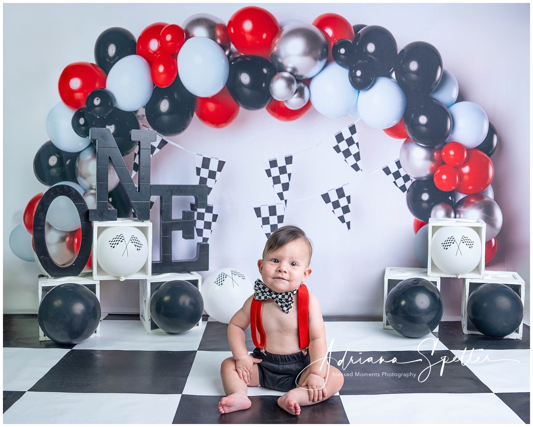 Fonds pour cake smash Voiture de course Arche de ballons Fond d'anniversaire MRR10-21