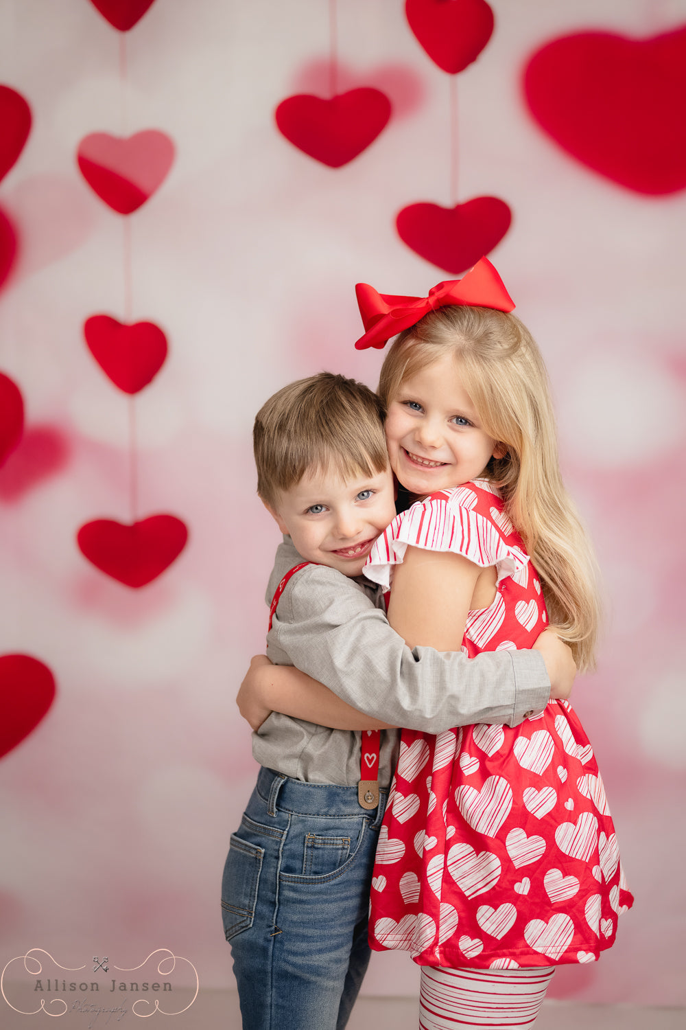 Toile de fond Saint-Valentin Cœurs Rouges Flottants Fils Bokeh MRR9-96