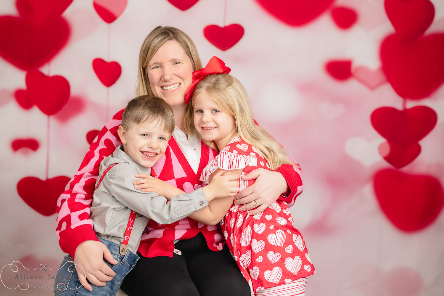Toile de fond Saint-Valentin Cœurs Rouges Flottants Fils Bokeh MRR9-96