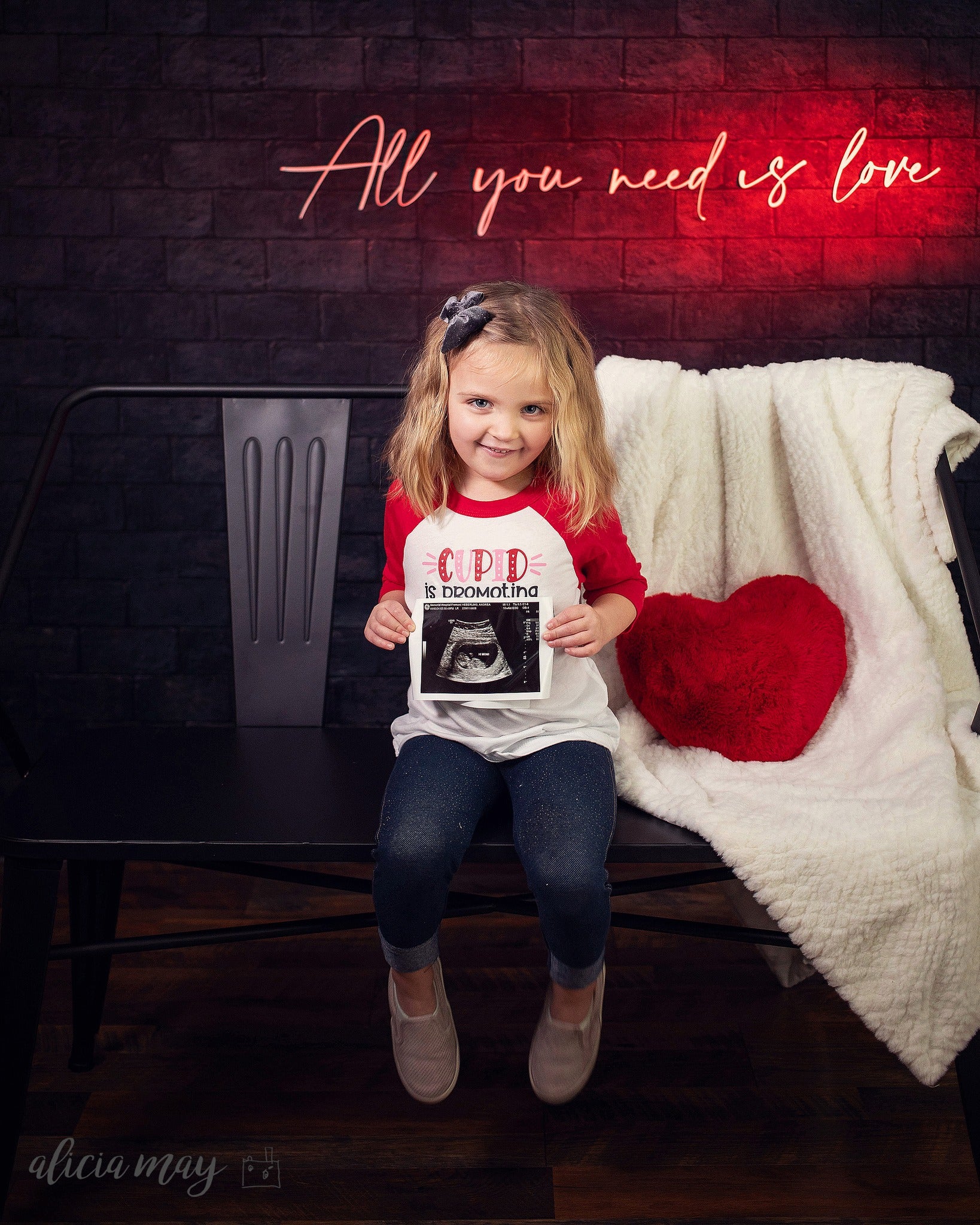 Toile de fond de photographie de mur de brique grunge noir J03803