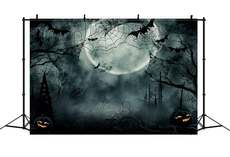 Toile de fond Nuit brumeuse avec toiles d'araignée en forêt d'Halloween BRP8-240