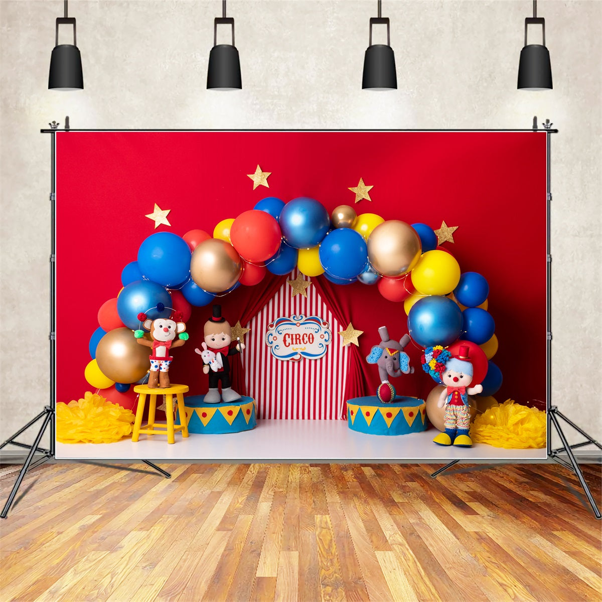 Fond Photo Nouveau-né Scène Étoiles Ballons Rouges Bleus Par Magali