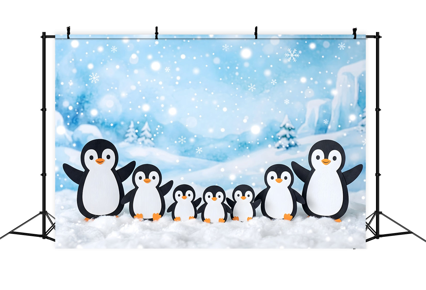 Toile de fond de Noël enneigée avec famille de pingouins au pays des merveilles hivernal CEM65-101