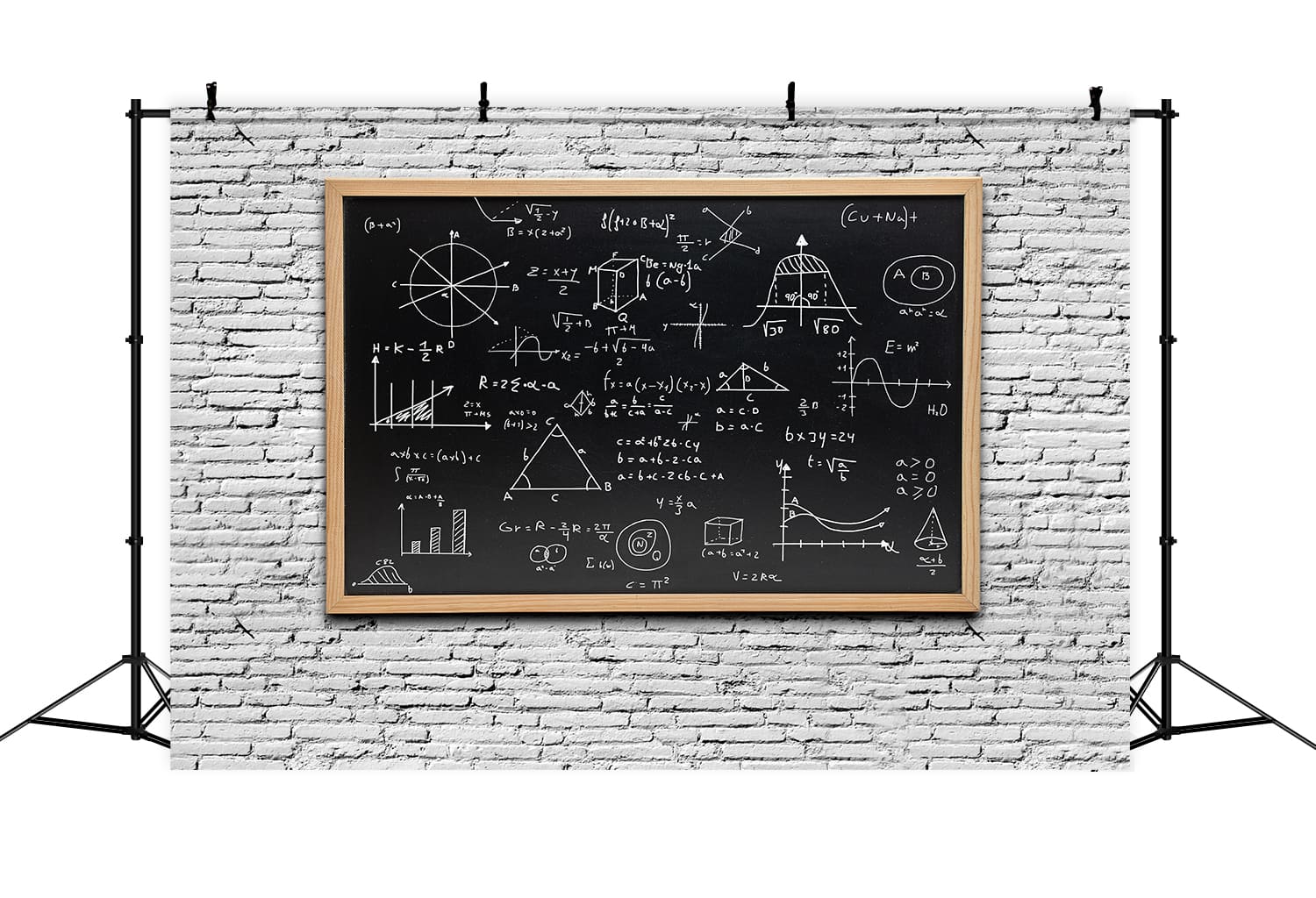 Toile de Fond de Tableau Noir avec Équations Mathématiques pour la Rentrée DBD7-33