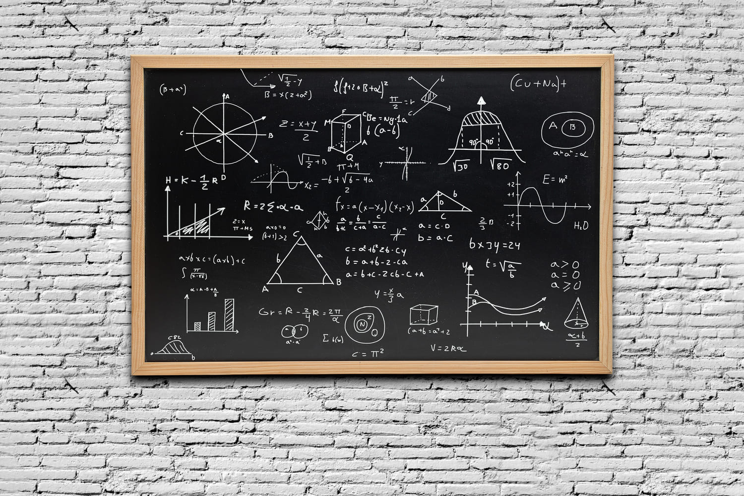 Toile de Fond de Tableau Noir avec Équations Mathématiques pour la Rentrée DBD7-33