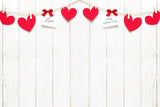 St Valentin Blanc Mur en Shiplap Coeur Rouge Post-It Notes Bow Toile de fond M12-16