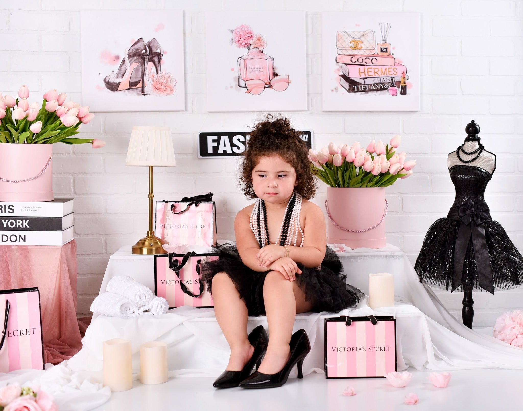 Toile de fond Mode Talons Parfum Livres Déco Bébé MRR9-21
