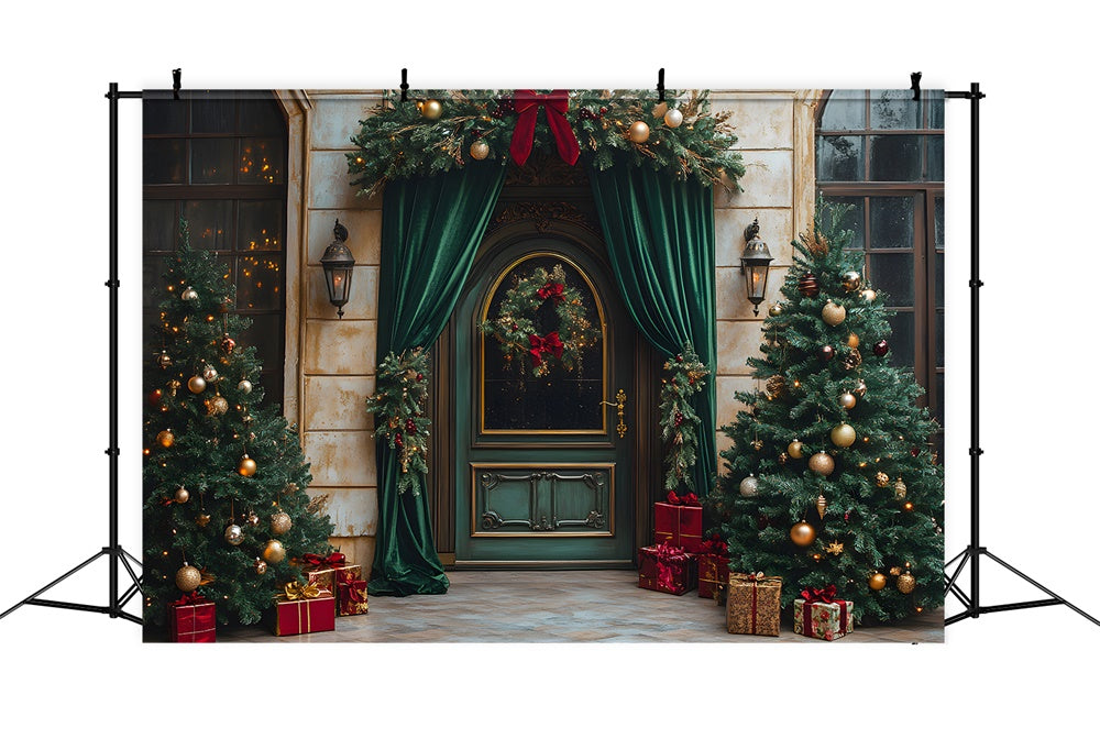 Toile de fond Porte verte avec rideau et sapins décorés de Noël RR9-62