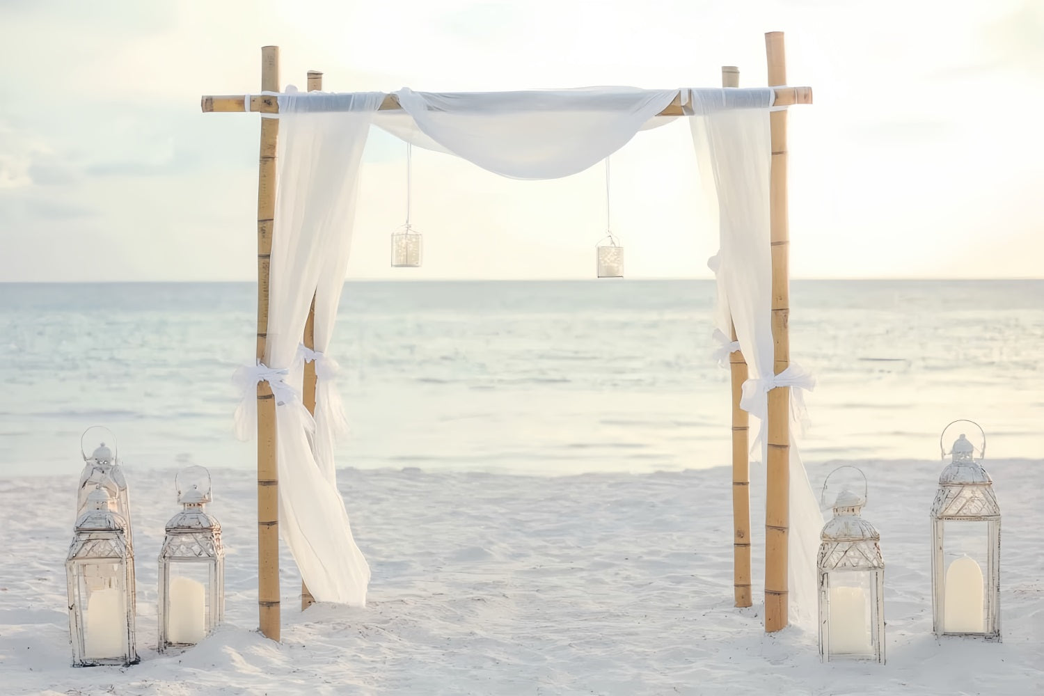 Toile de fond Mariage Plage Bambou Minimal Drapés Blancs TWW59-49